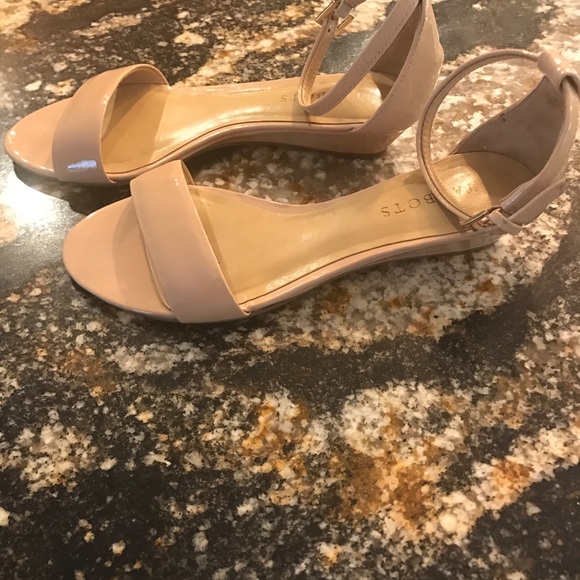 Talbots Shoes - Nude Patent leather wedges
